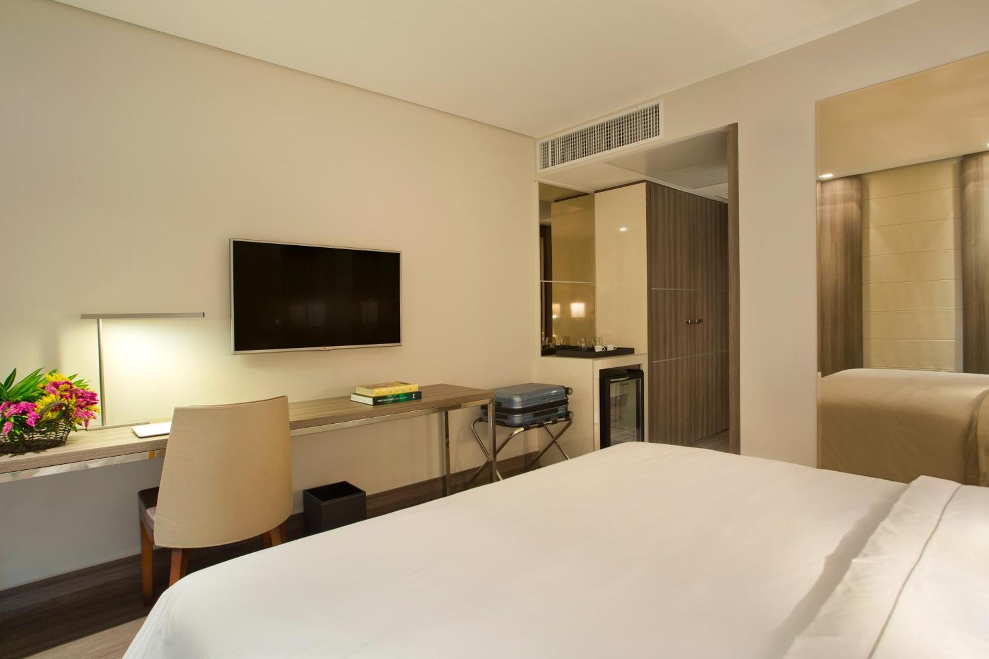 Standard King Room