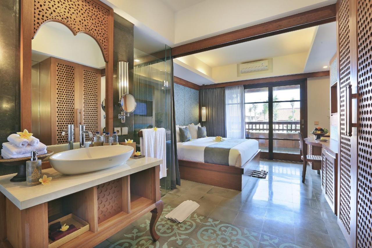 Deluxe Double or Twin Room with Pool View