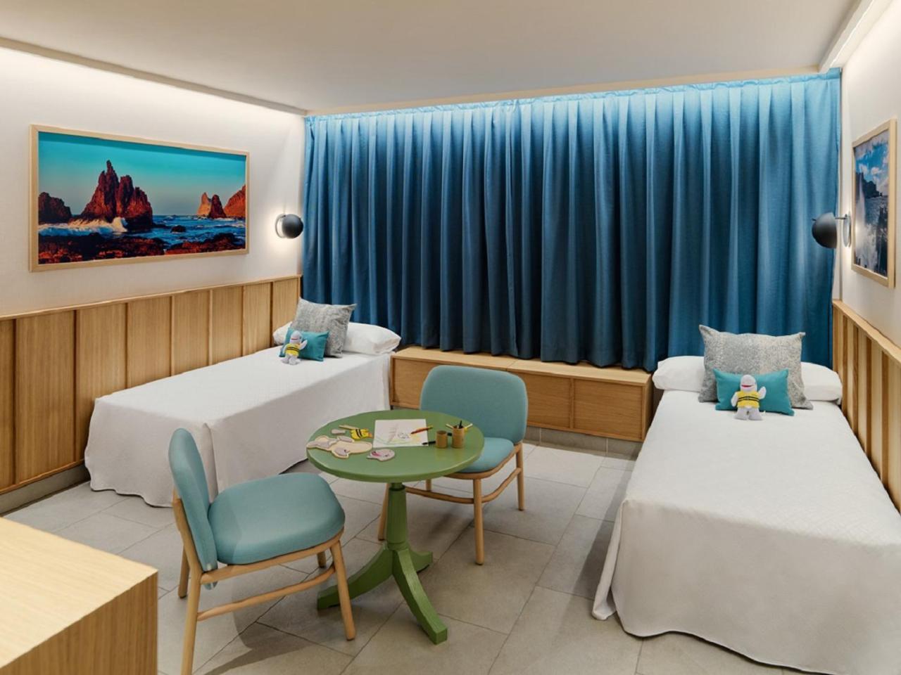 Family Suite,813073755:JPEG