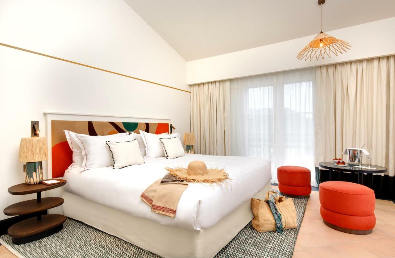 Quarto Deluxe - Cama de Casal ou 2 de Solteiro