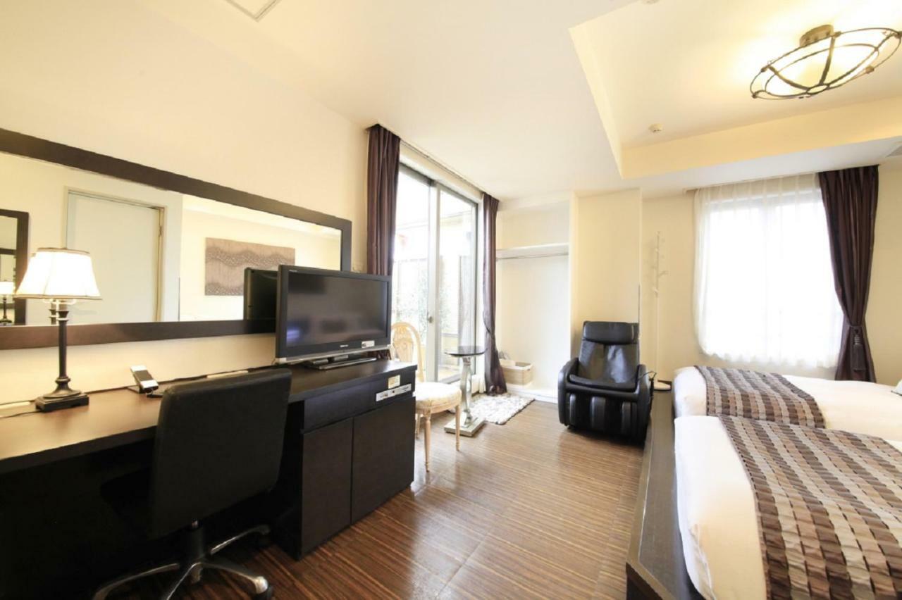 Twin Room with Balcony
