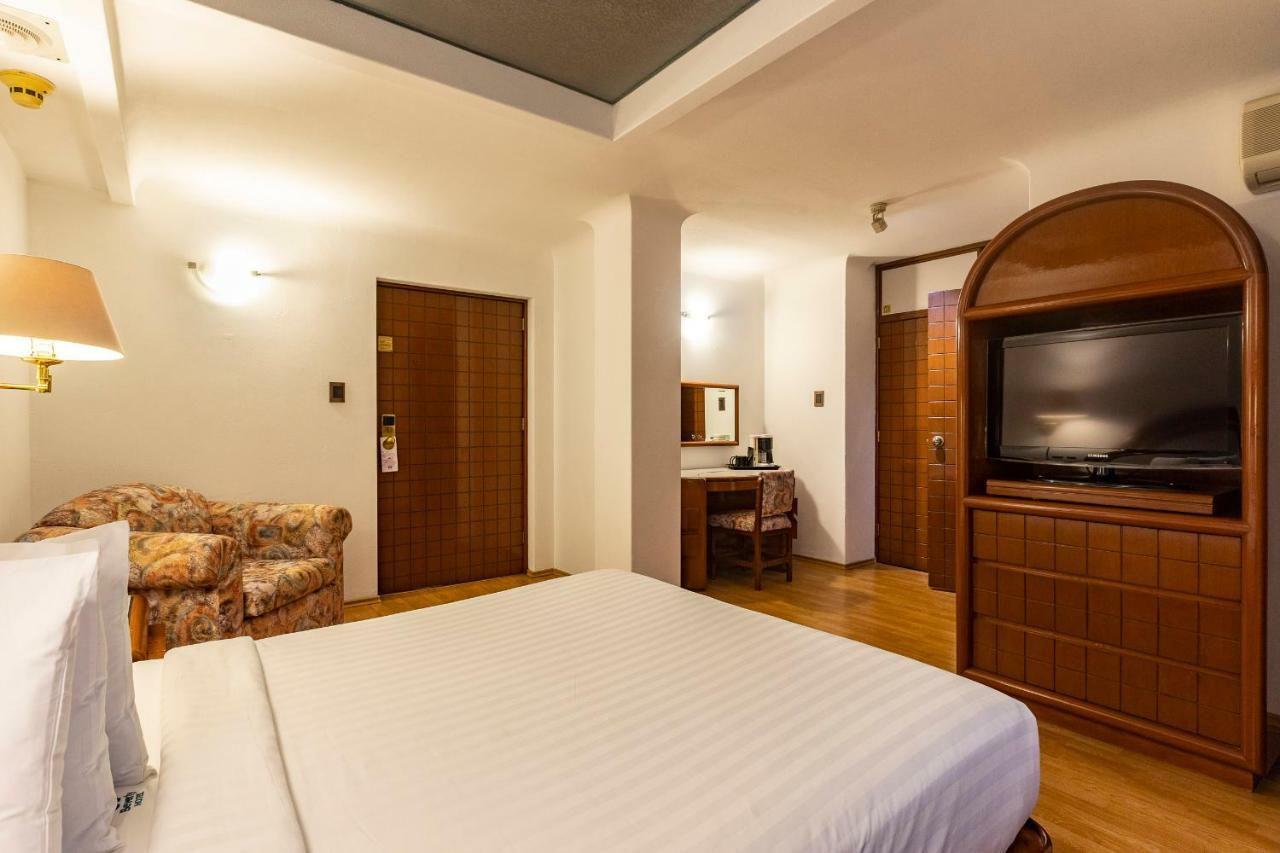 Executive Room,828641177:JPEG