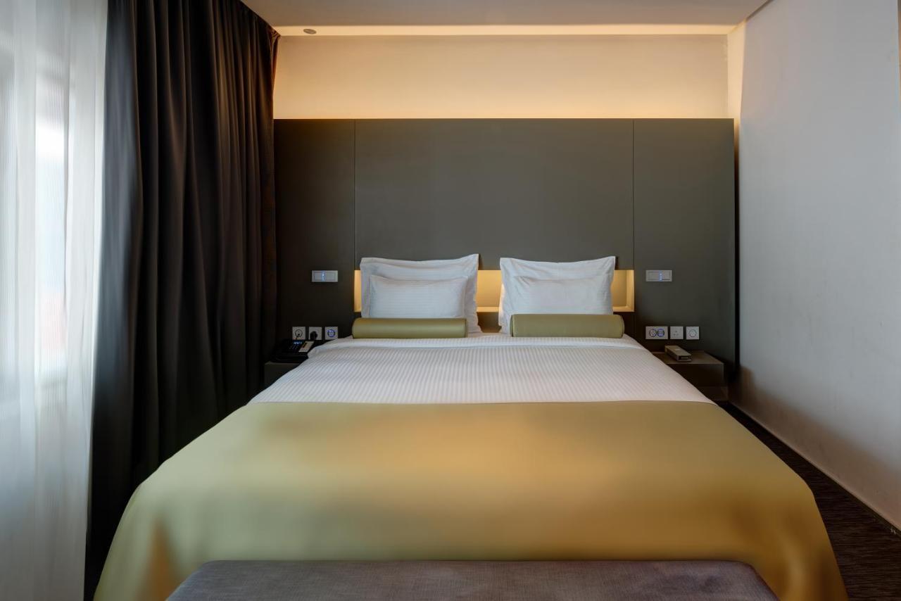 Superior Room - City View