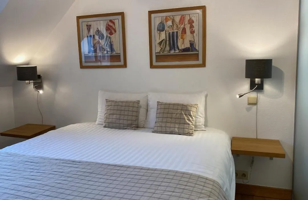 Hotel Cote Cour-1