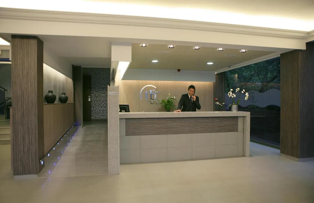 Tossa Beach Center-1