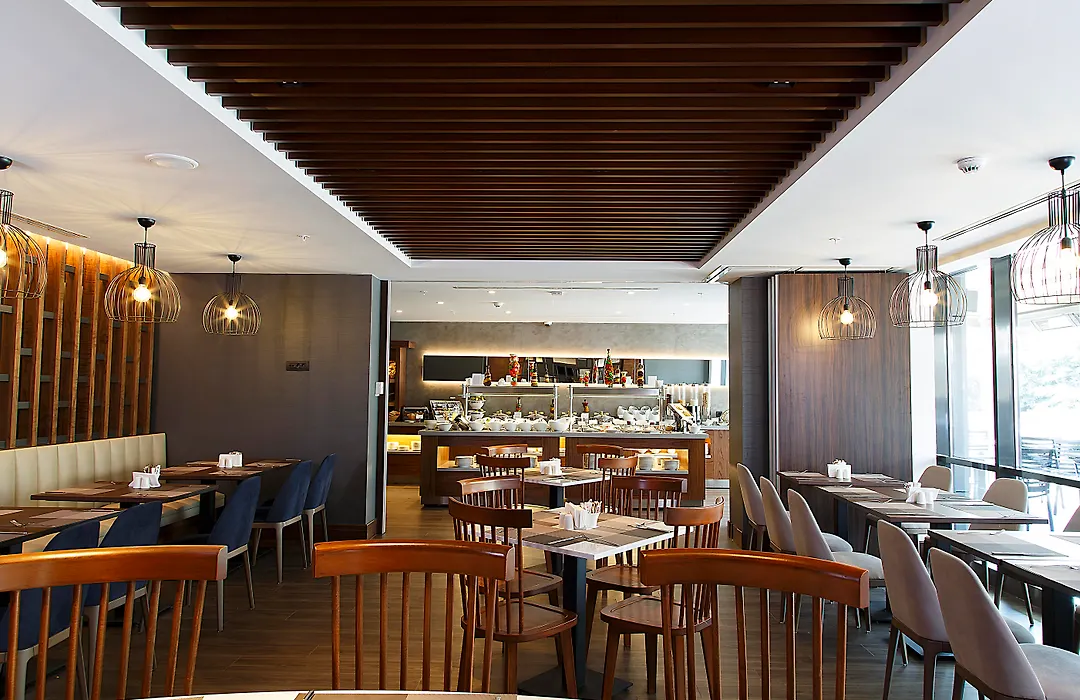 Bof Hotels Business-1