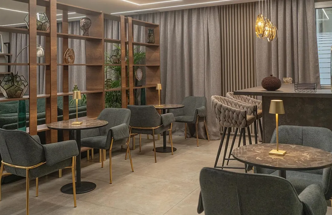 Club Meeting Hotel-1