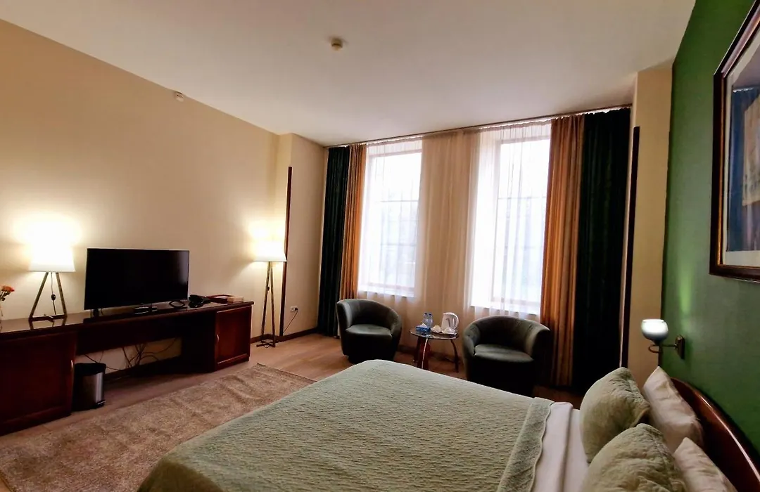 Ararat Hotel-1