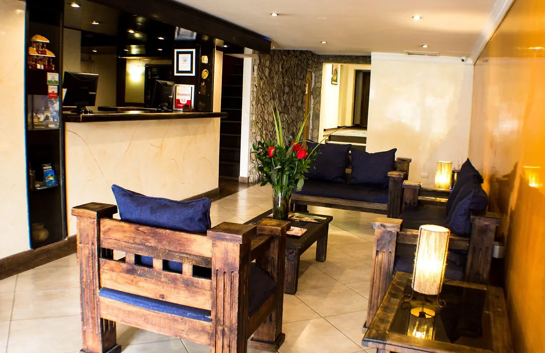 Hotel Charlies Place-1
