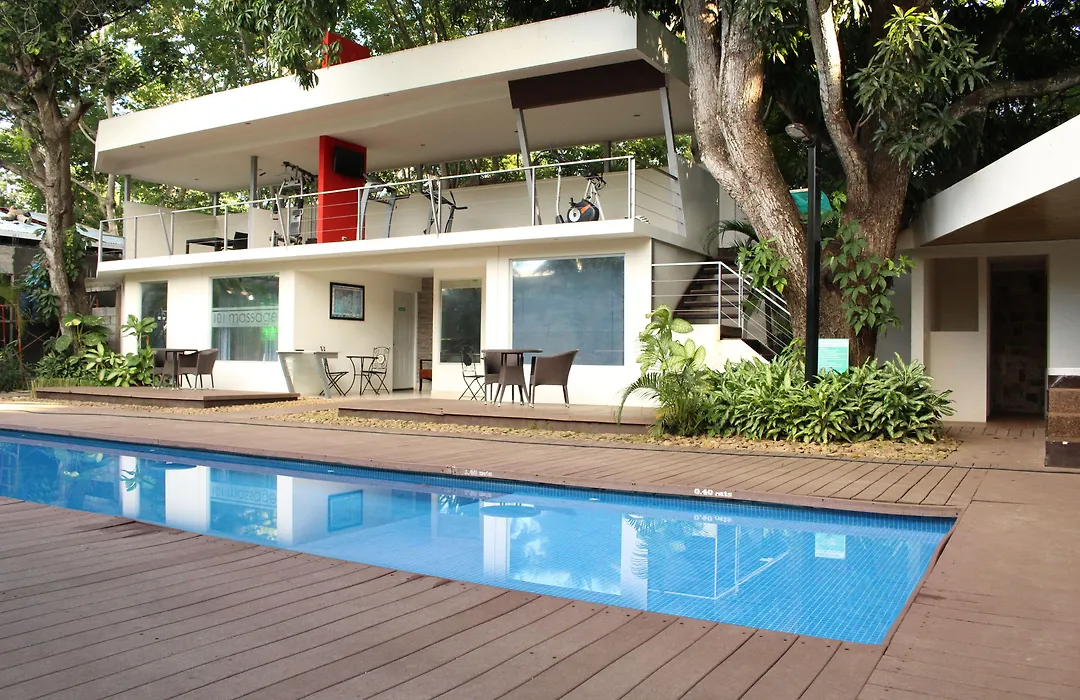 Hotel Contempo-1