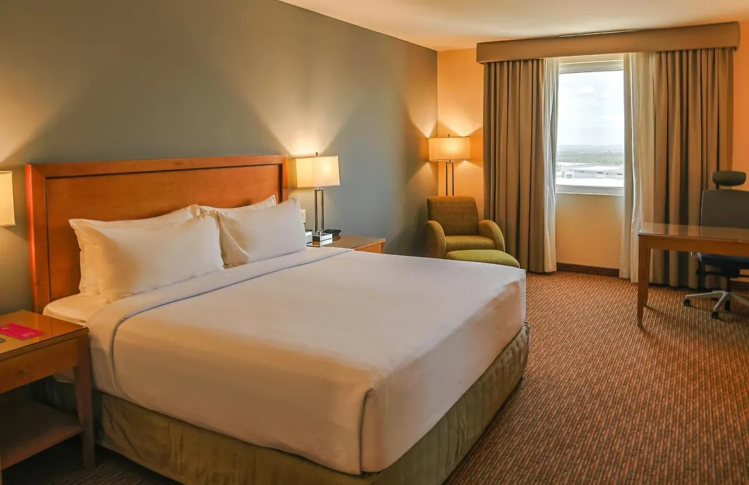 Crowne Plaza Monterrey Aeropuerto, an IHG Hotel-1