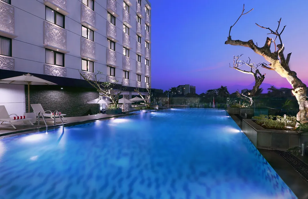 Hotel Neo Malioboro By Aston-1
