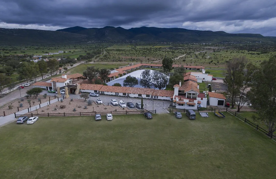 Hacienda Los Picachos-1