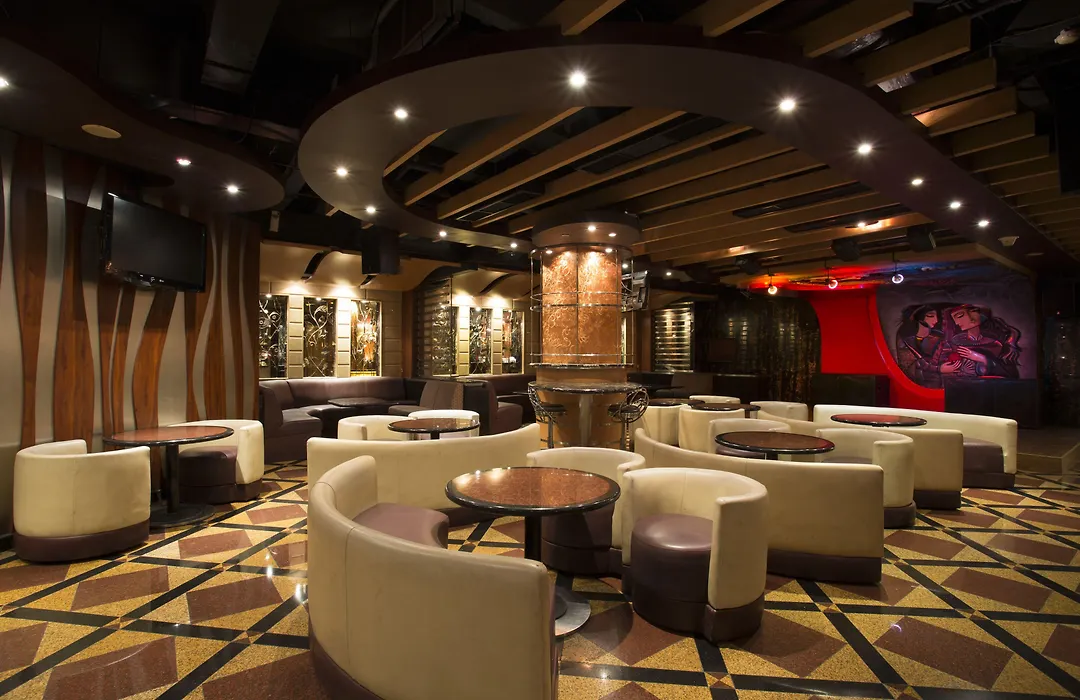 Classic Hotel-1