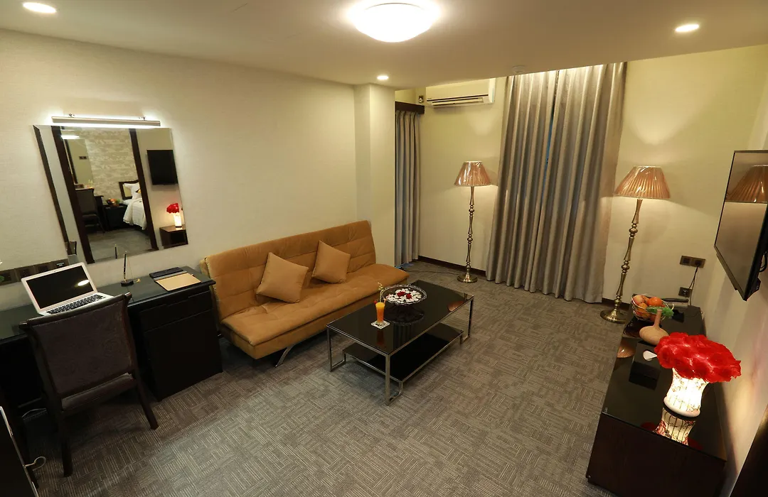 Rose Palace Hotel-1