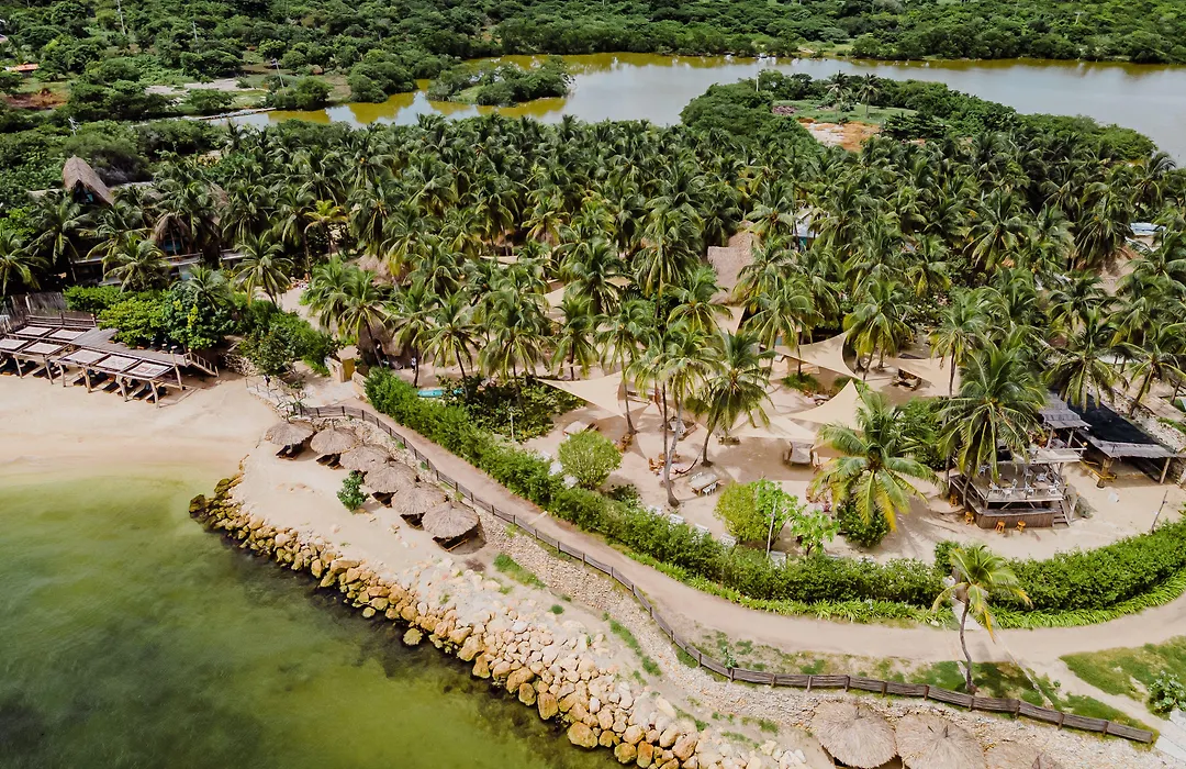 Éteka Slow Beach Hotel-1