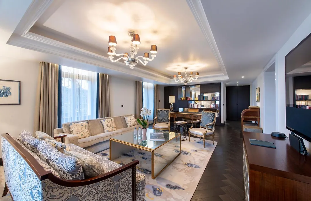 Royal Savoy Hotel & Spa-1