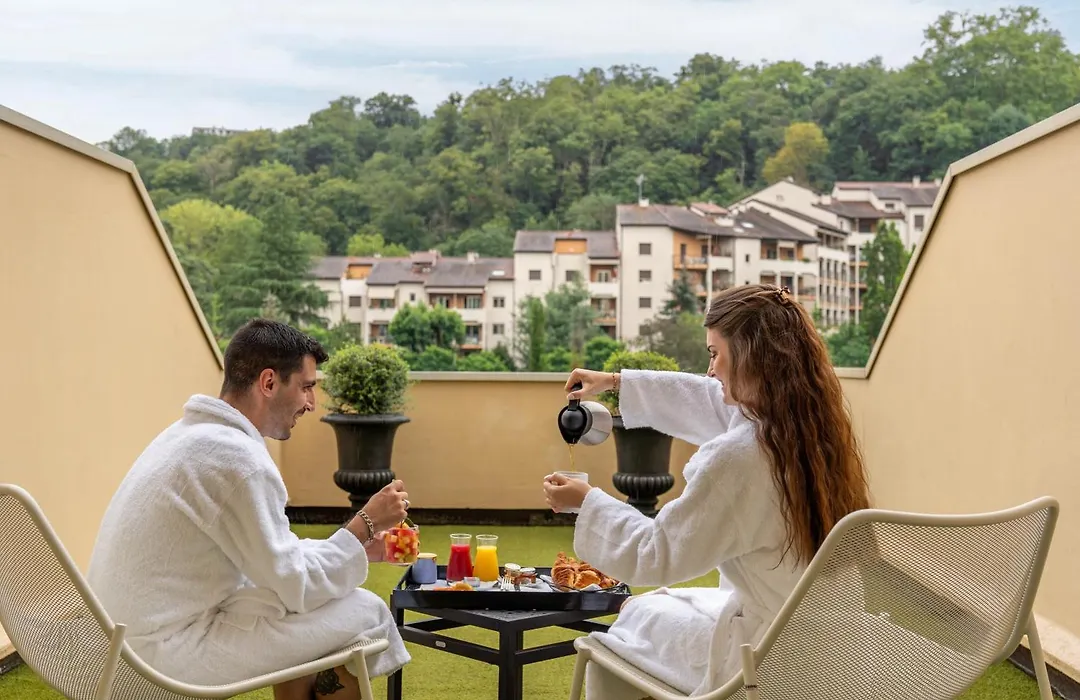 Hotel Lyon Metropole & Spa-1