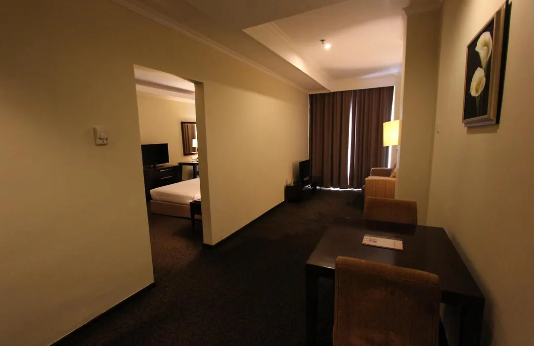 Harmoni One Convention Hotel And Service Apartments-1