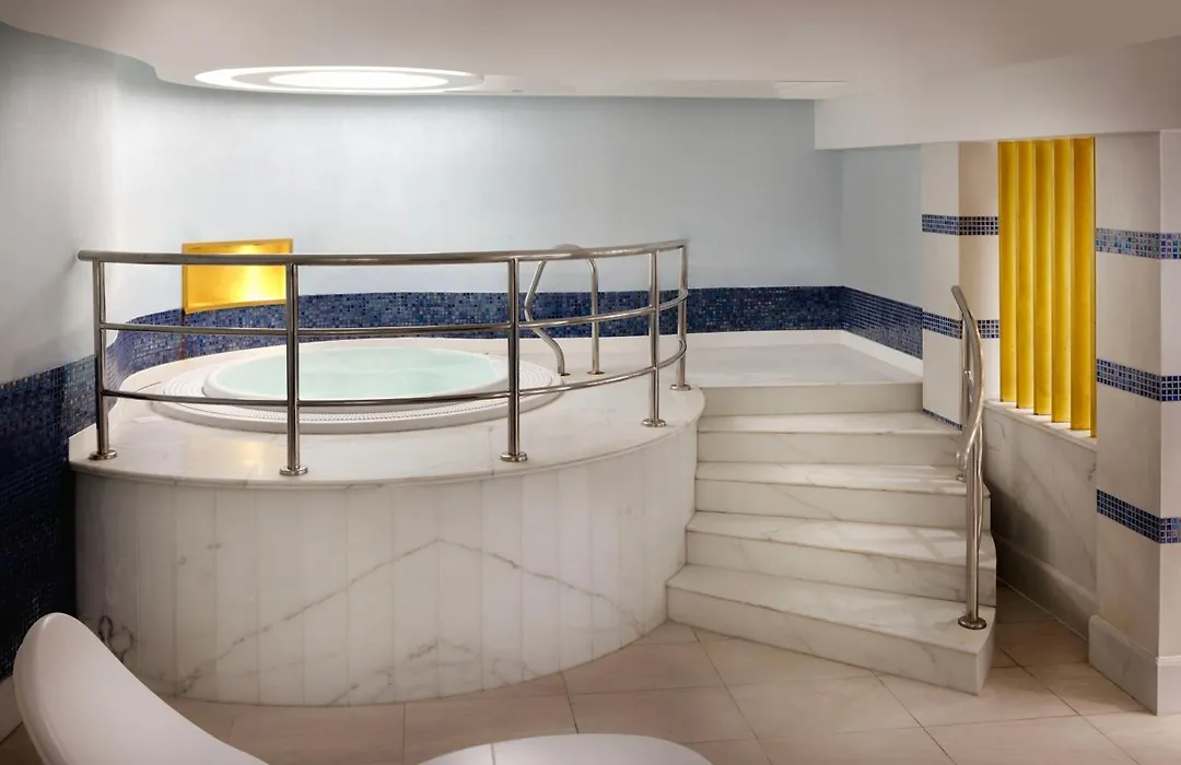 Sheraton Oman Hotel-1