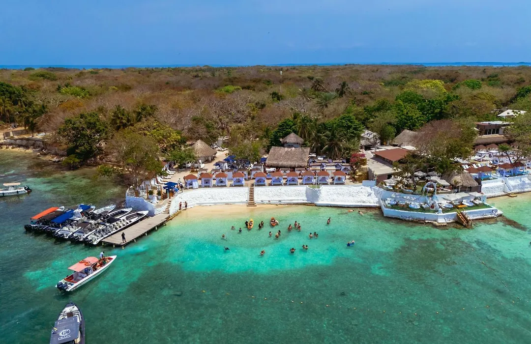Bora Bora Beach Club Cartagena-1
