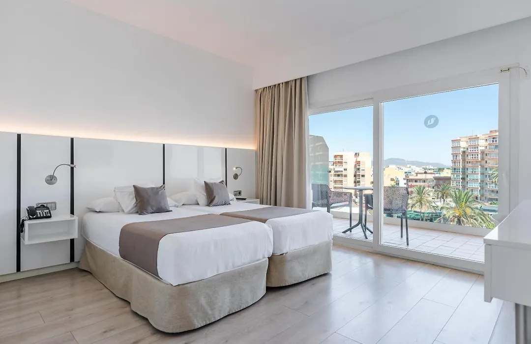 THB El Cid - Adults Only-1