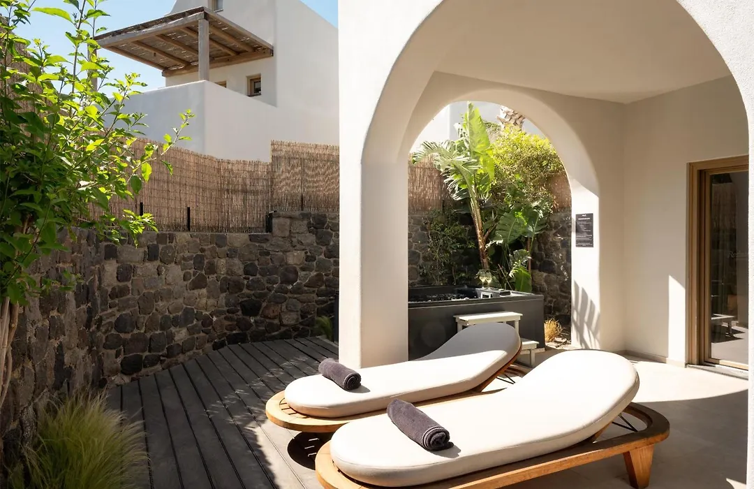 Radisson Blu Zaffron Resort, Santorini (Adults Only)-1