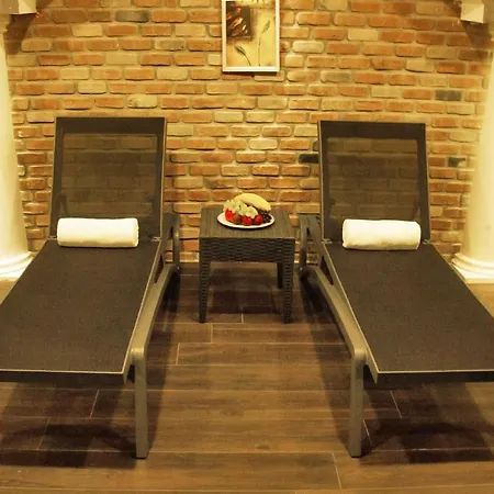 Grand Medya Hotel-Oldtown-3