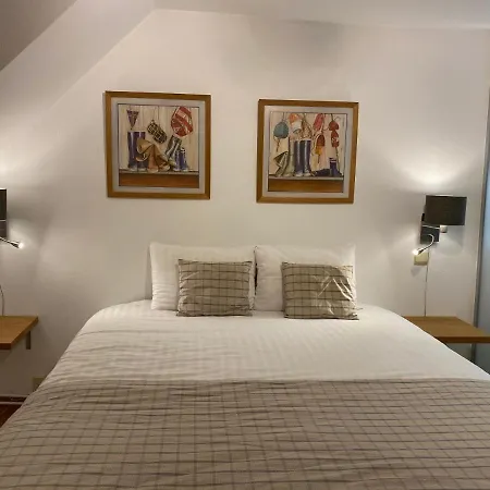 Hotel Cote Cour-2