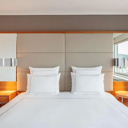 Becozy Self Check-In & Pop-Up Hotel-2