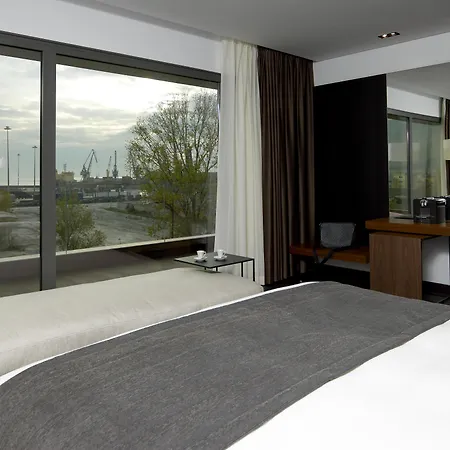The Met Hotel Thessaloniki, A Member Of Design Hotels-3