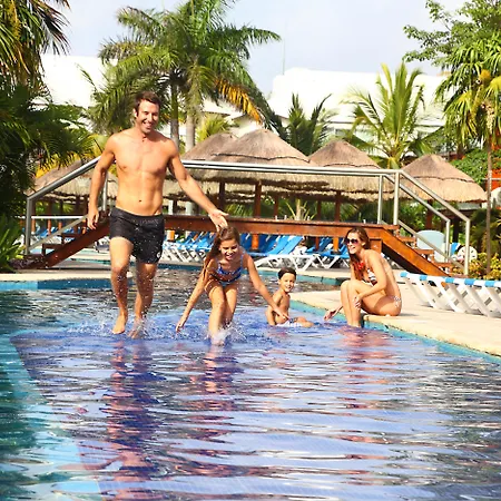 Sandos Caracol Nature Resort & Water Park All Inclusive (Adults Only)-3