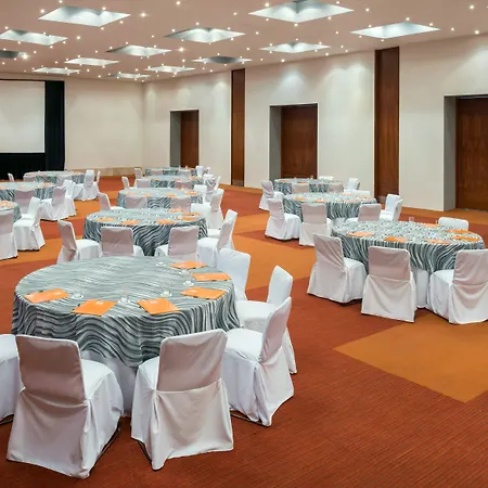 voco Guadalajara Expo by IHG-3