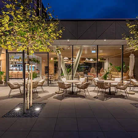 Reed Boutique Hotel & Bistro-3