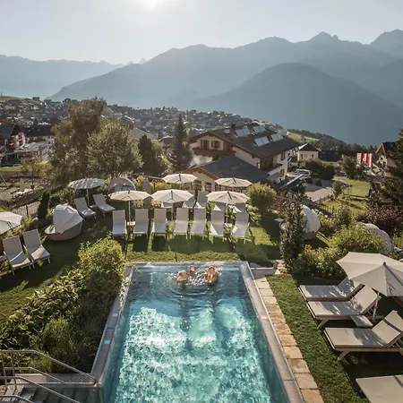 Schlosshotel Fiss-3