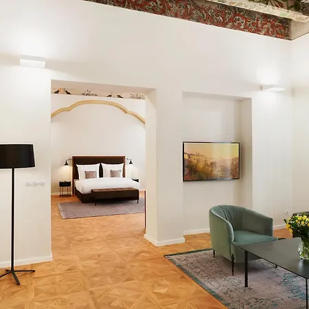 Hotel Cube Prague-3