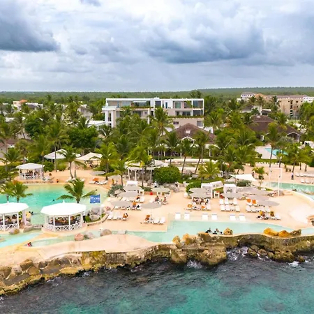 Tracadero Beach Club & Holidays Rentals-2