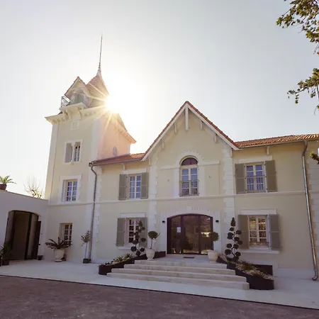 Chateau Pimo-3
