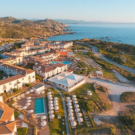 Mangia'S Santa Teresa Sardinia, Curio Collection By Hilton-3