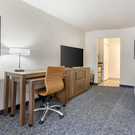 Best Western Plus A Wayfarer'S Inn & Suites-2