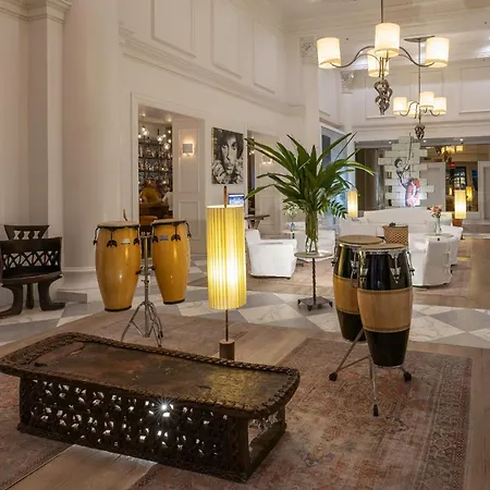International House Hotel-2