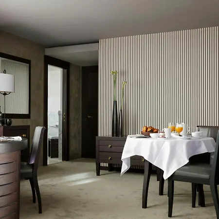 Hotel Square-2