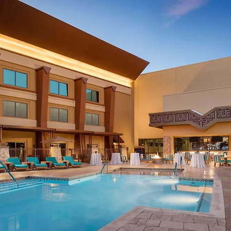 Vee Quiva Hotel & Casino-3