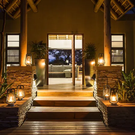 Moya Safari Villa-2