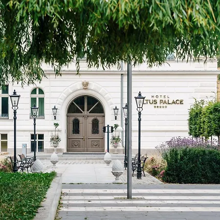 Hotel Altus Palace - Destigo Hotels-2