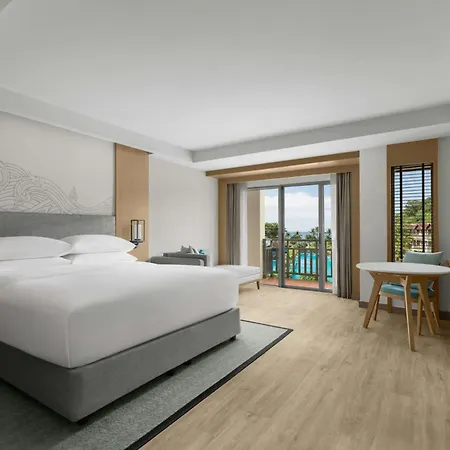 Phuket Marriott Resort & Spa, Merlin Beach-2