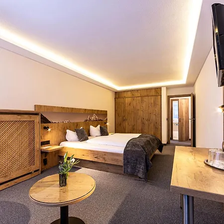 Hotel Alpinaros-3