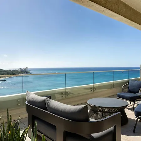 Moana Surfrider, A Westin Resort & Spa, Waikiki Beach-2