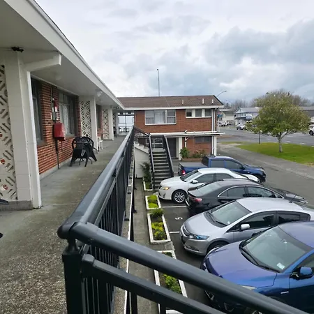 Kuirau Park Motor Lodge- Thermal Mineral Pool-3