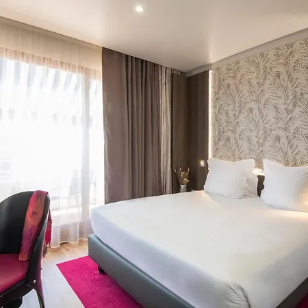Best Western Premier Le Patio Des Artistes Wellness Jacuzzi-2